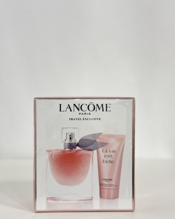 عطر لانكوم نسائي